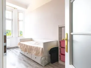 Prodej bytu 3+1, Karlovy Vary, Varšavská, 72 m2