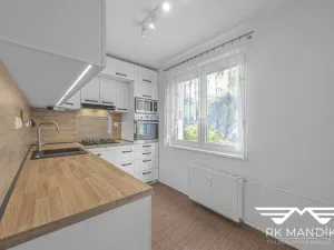 Pronájem bytu 3+1, Praha - Malešice, Tuchorazská, 72 m2