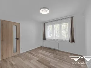 Pronájem bytu 3+1, Praha - Malešice, Tuchorazská, 72 m2