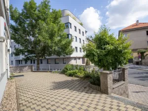 Pronájem činžovního domu, Říčany, 17. listopadu, 63 m2