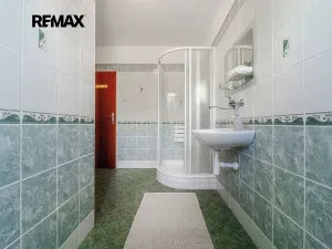 Prodej rodinného domu, Hrušovany u Brna, Vodní, 190 m2