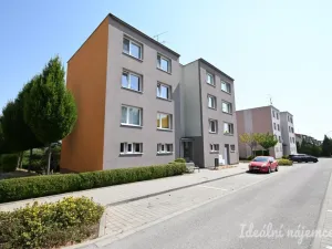 Pronájem bytu 2+1, Náměšť nad Oslavou, Zborovská, 48 m2