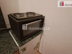 Pronájem bytu 1+kk, Praha - Nusle, V zálomu, 36 m2