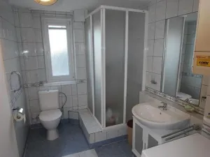 Pronájem bytu 2+1, Praha - Uhříněves, V bytovkách, 60 m2