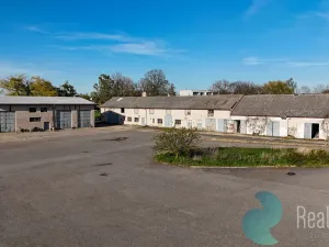 Prodej skladu, Chotětov, Husovo náměstí, 3000 m2