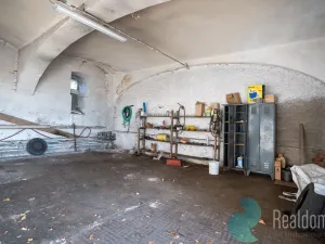 Prodej skladu, Chotětov, Husovo náměstí, 3000 m2