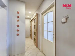 Prodej bytu 3+1, Praha - Prosek, Vysočanská, 69 m2
