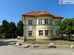 Pronájem kanceláře, Veltrusy, Palackého, 85 m2