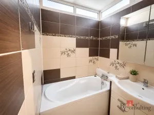 Prodej bytu 3+1, Chomutov, Kamenná, 59 m2