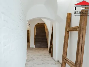 Prodej kanceláře, Frýdek-Místek, Zámecké nám., 74 m2