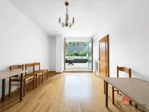 Pronájem pokoje, Praha - Hlubočepy, Voskovcova, 179 m2