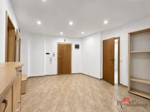 Pronájem pokoje, Praha - Hlubočepy, Voskovcova, 179 m2