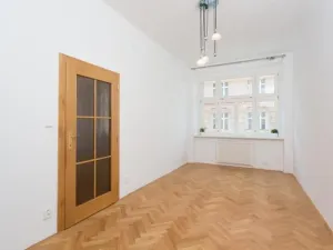 Pronájem bytu 2+kk, Praha - Vinohrady, Vinohradská, 50 m2