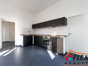 Pronájem bytu 2+1, Ostrava, Korunní, 105 m2