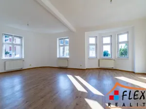 Pronájem bytu 2+1, Ostrava, Korunní, 105 m2