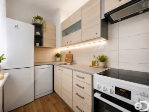 Prodej bytu 2+1, Pardubice - Polabiny, Gagarinova, 49 m2