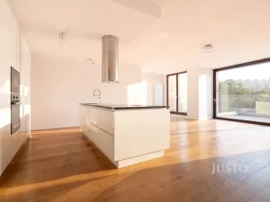 Prodej rodinného domu, Praha - Libuš, V Hrobech, 279 m2
