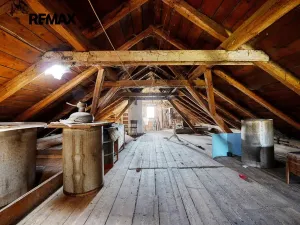 Prodej rodinného domu, Toužim, 270 m2
