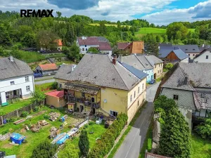 Prodej vícegeneračního domu, Úterý, 677 m2