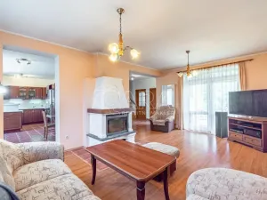 Prodej rodinného domu, Zlosyň, 209 m2