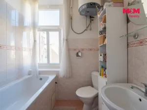 Pronájem bytu 2+kk, Hradec Králové, Klumparova, 52 m2
