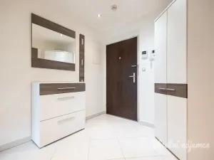 Pronájem bytu 2+kk, Praha - Žižkov, Olšanská, 50 m2