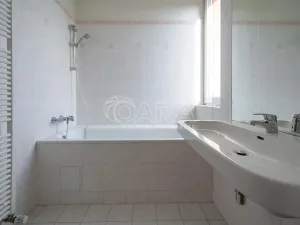Pronájem bytu 2+kk, Praha - Letňany, Zlonická, 59 m2