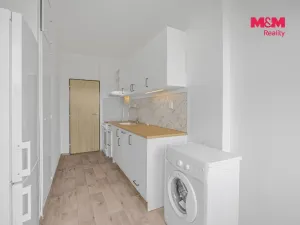 Pronájem bytu 3+1, Hradec Králové - Nový Hradec Králové, Mrštíkova, 77 m2