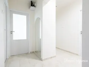 Pronájem bytu 3+1, Praha - Kobylisy, Taussigova, 67 m2
