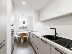 Prodej bytu 3+1, Praha - Chodov, Benkova, 69 m2
