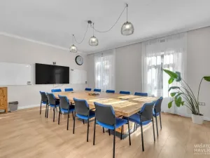 Pronájem obchodního prostoru, Chrudim, V Hliníkách, 171 m2