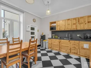 Pronájem obchodního prostoru, Chrudim, V Hliníkách, 171 m2