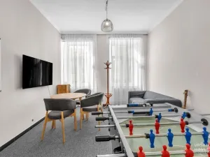 Pronájem obchodního prostoru, Chrudim, V Hliníkách, 171 m2