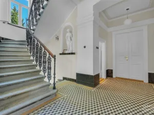 Pronájem obchodního prostoru, Chrudim, V Hliníkách, 171 m2