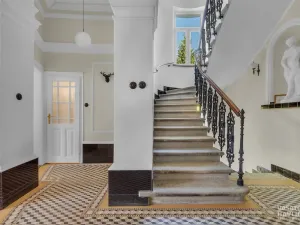 Pronájem obchodního prostoru, Chrudim, V Hliníkách, 171 m2