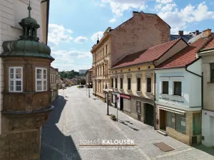 Pronájem restaurace, Ivančice, Tesařovo náměstí, 2319 m2