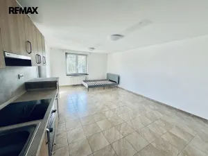 Pronájem bytu 1+kk, Lanškroun - Žichlínské Předměstí, Nádražní, 30 m2