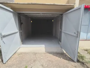 Pronájem garáže, Kladno, Šulcova, 20 m2