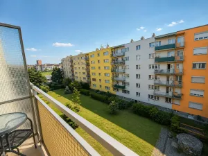Prodej bytu 2+kk, Praha - Holešovice, U městských domů, 49 m2