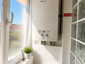 Prodej bytu 2+kk, Praha - Holešovice, U městských domů, 49 m2
