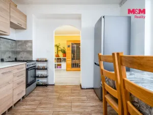 Prodej bytu 3+1, Zásmuky, Družstevní, 77 m2