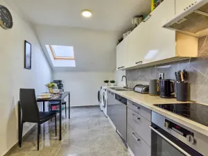 Prodej bytu 3+1, Trutnov - Poříčí, Voletinská, 87 m2