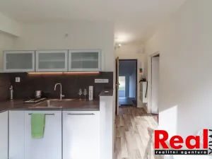 Pronájem bytu 1+1, Brno - Jundrov, Jasanová, 32 m2