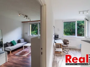 Pronájem bytu 1+1, Brno - Jundrov, Jasanová, 32 m2