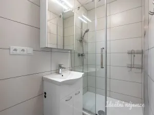 Pronájem bytu 2+kk, Praha, Petržílkova, 48 m2