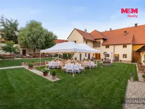 Prodej restaurace, Bratronice, Hlavní, 510 m2