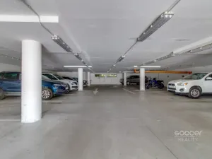 Pronájem garážového stání, Praha - Letňany, Stará náves, 15 m2