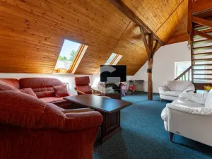 Prodej atypického bytu, Lukoveček, Ohrádky II, 185 m2