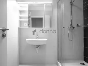 Pronájem bytu 2+kk, Praha, Pod stolovou horou, 57 m2