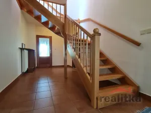 Prodej rodinného domu, Opava - Zlatníky, 6. května, 161 m2
